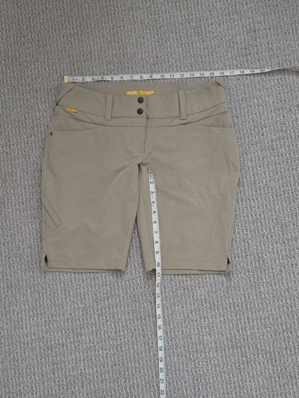 Women's Taupe Stretch Shorts with Utility Pockets Sz 8
